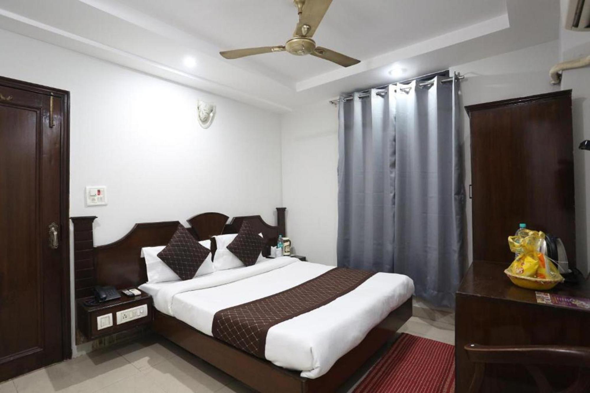 Hotel Suncity & Restaurant Hisār Exterior foto